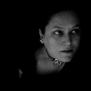 Meet your Posher, Roxanne